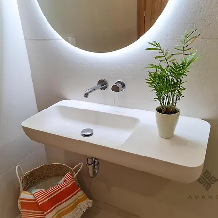 Avanoa - Apolo Xvi * Calpe