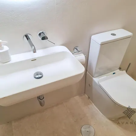 Avanoa - Apolo Xvi *